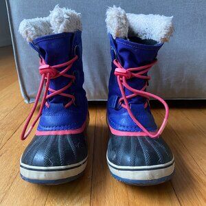 Sorel Kid's Snow Boots. Size 2